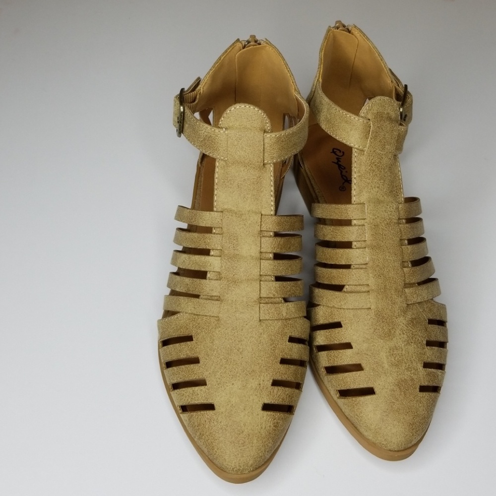 Brand new Qupid Women's Shoes
